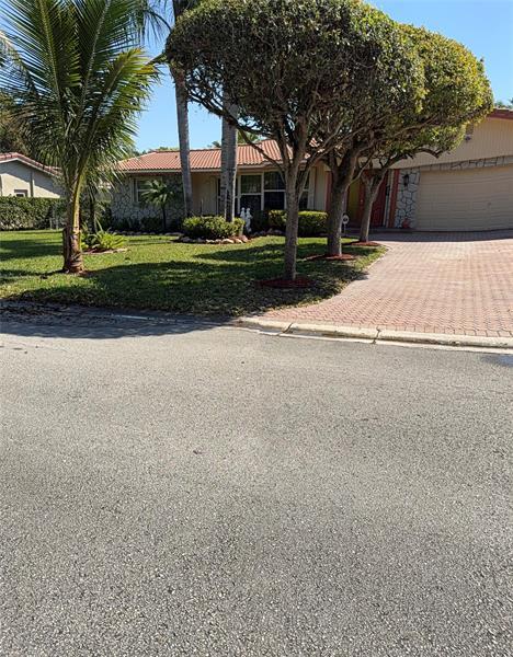 Building Photo - 3881 NW 100th Ave