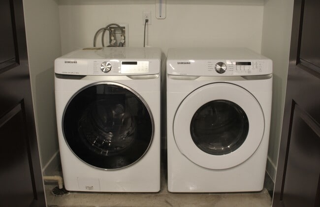 Building Photo - 408 Wellons St