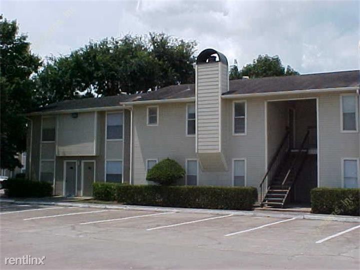 Primary Photo - 1302 Broadway St