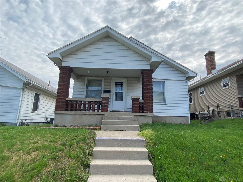 Primary Photo - 132 Oaklawn Ave