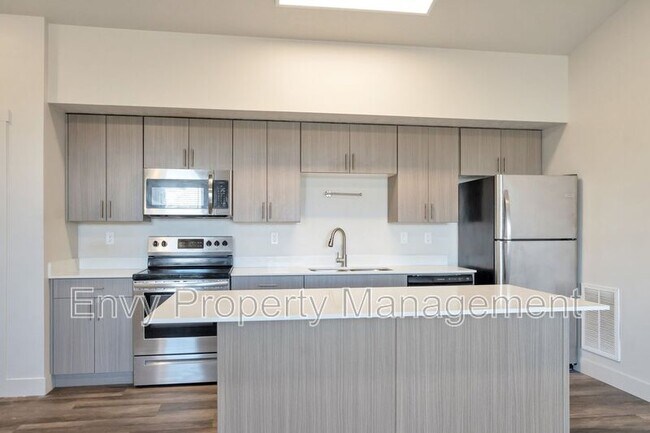 Foto del edificio - 130 7th St