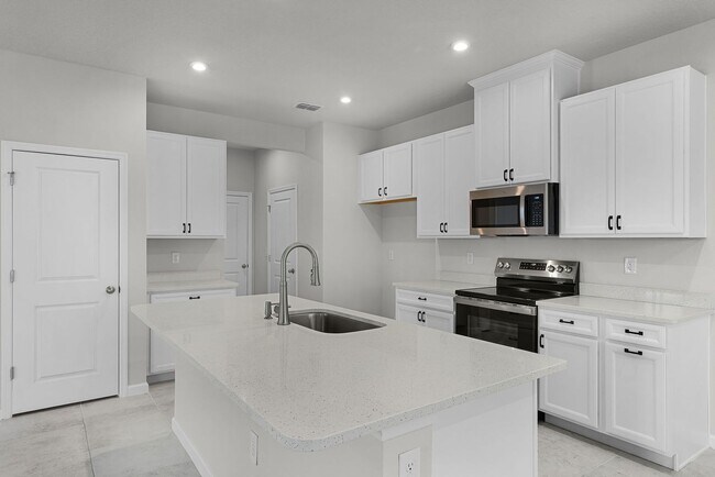 Foto del edificio - Brand-New 4BR Home with Tile Floors & Quartz Kitchen & Conservation Views