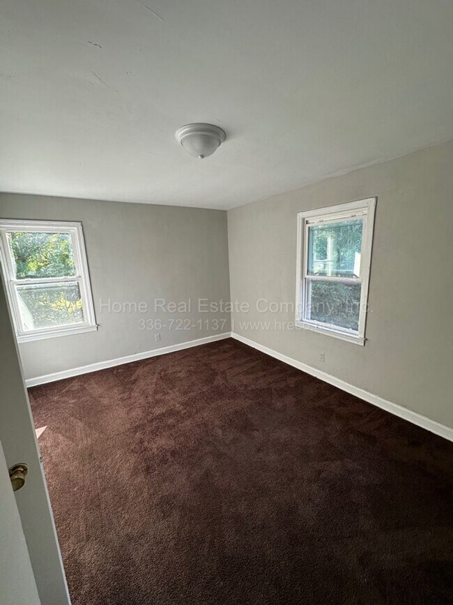 Foto del edificio - 1447 Clark Ave