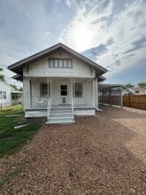 Building Photo - 1556 S Palisade St
