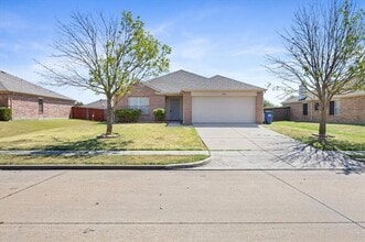 Building Photo - 1506 Waters Edge Dr