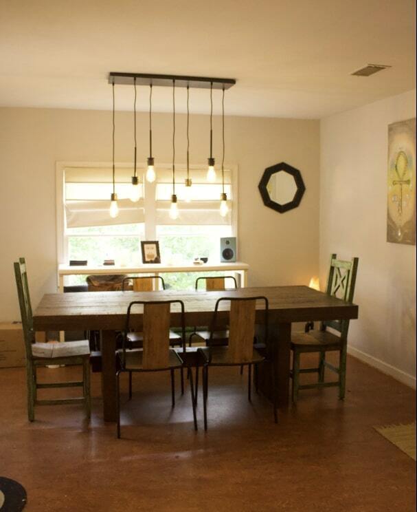 Building Photo - 107 E Holland St