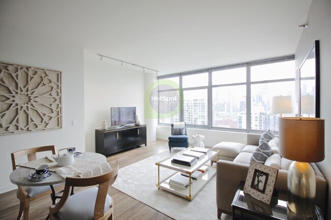 Photo - 290 W Chestnut St (Chicago, IL) Apartment