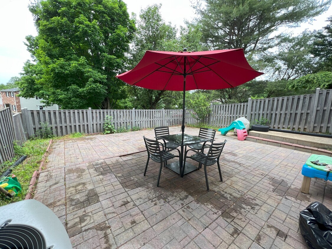 Foto del edificio - 3035 Hickory Grove Ct
