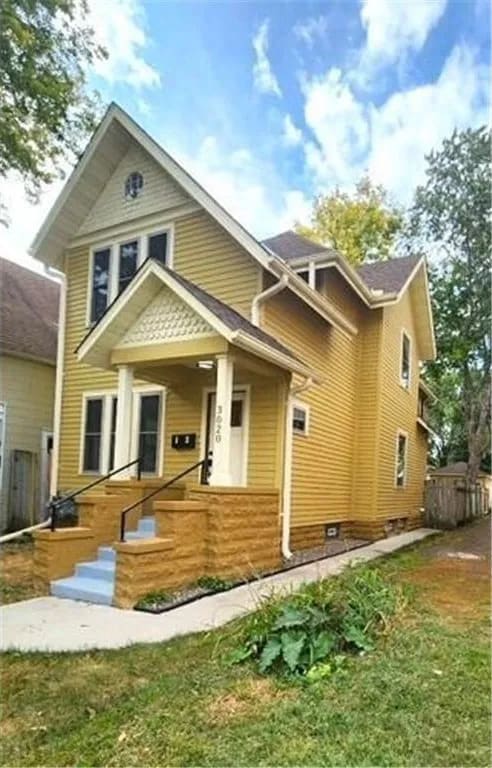 Building Photo - 3020 Grand Ave S