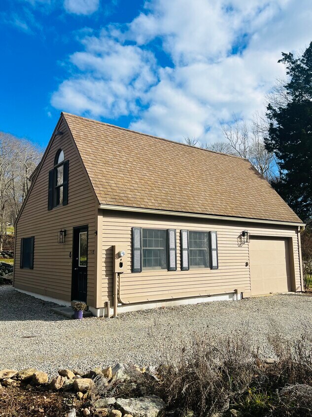 334 Brook St, Groton, CT 06340 House Rental in Groton, CT