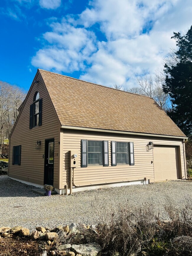 Photo - 334 Brook St House