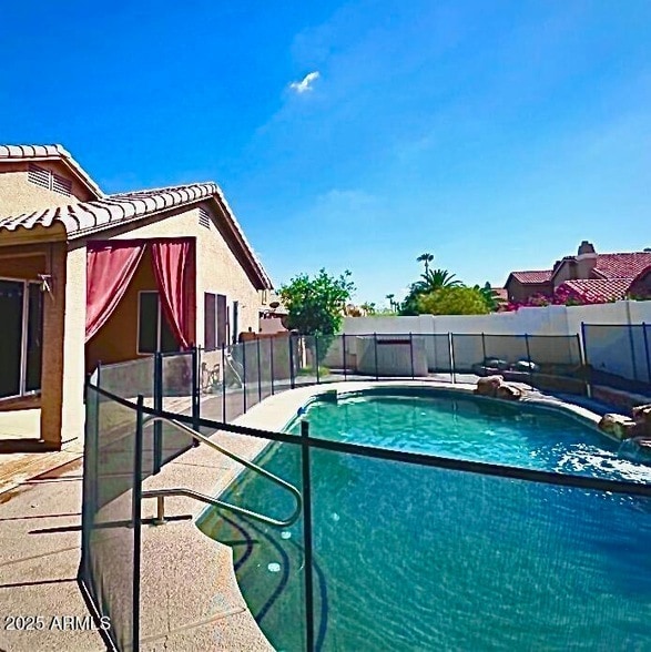 Building Photo - 14410 S 44th St