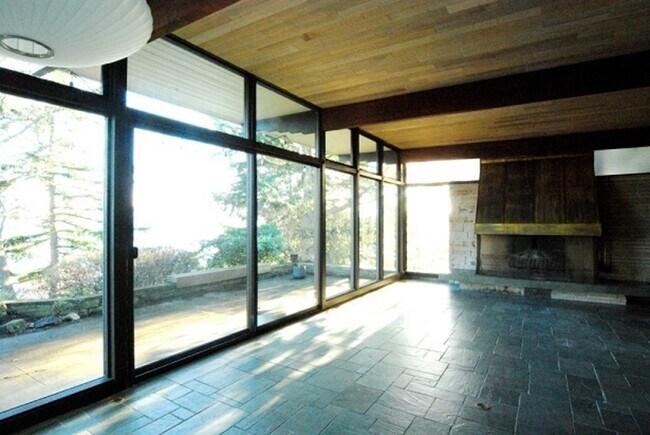 Foto del edificio - 4001 55th Ave NE