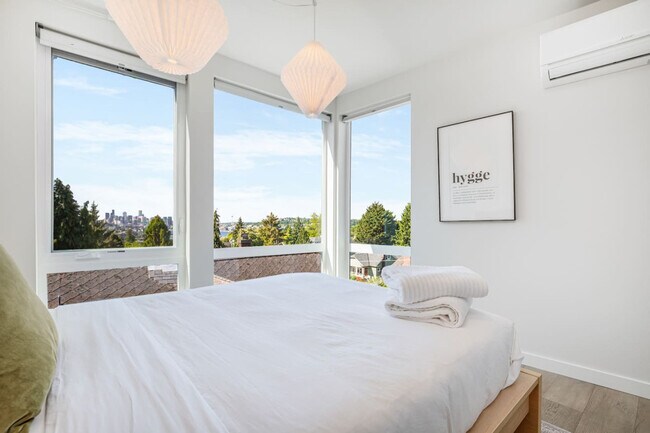 Foto del edificio - 4428 4th Ave NE