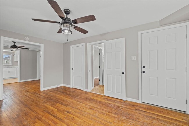 Building Photo - 4020 Avenue O 1/2