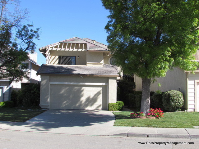 Foto principal - Beautiful Pleasanton Home and Great Location!