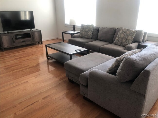 Building Photo - 1205 Bainbridge St