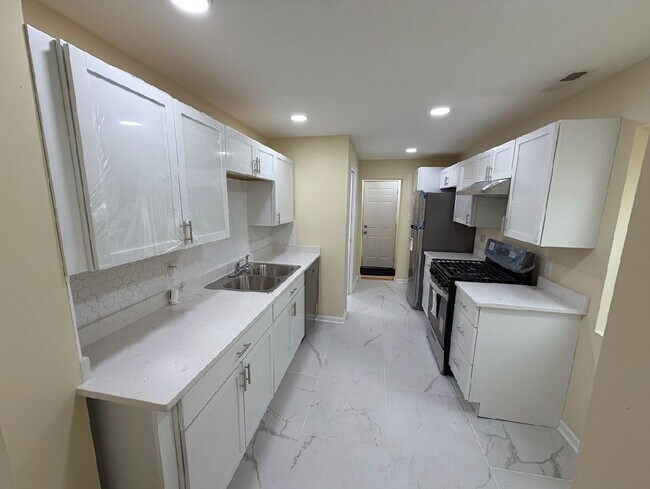 Foto del edificio - Stylish Renovated Home