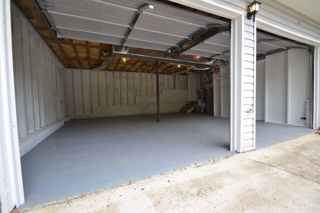 Building Photo - 360 Davis Mill Dr