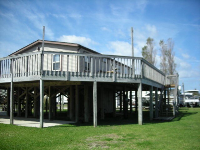 Building Photo - 109 Dolphin Ct
