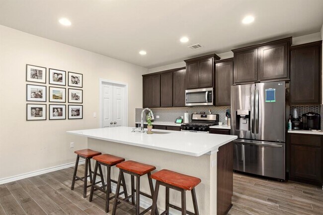 Foto del edificio - 11903 Clayton Creek Ave