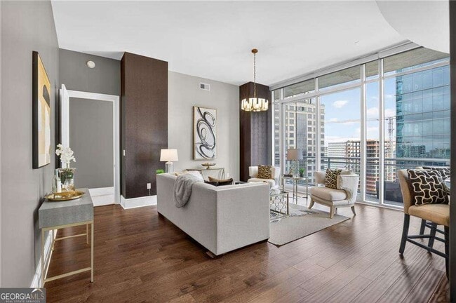 Foto del edificio - 1065 Peachtree St NE