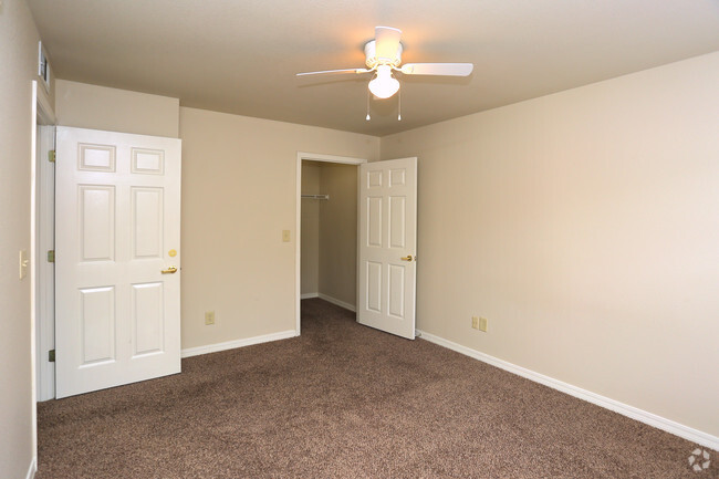 Pinehurst Apartment Homes - Sapulpa, OK | Apartments.com