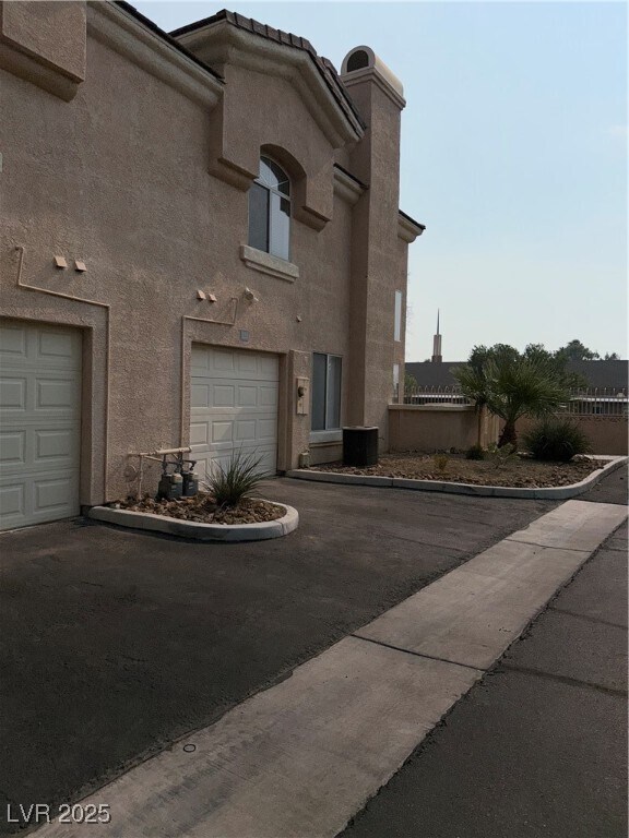 Foto principal - 3950 S Sandhill Rd