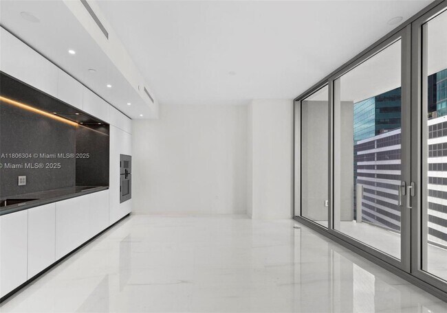 Foto del edificio - 300 Biscayne Blvd Way
