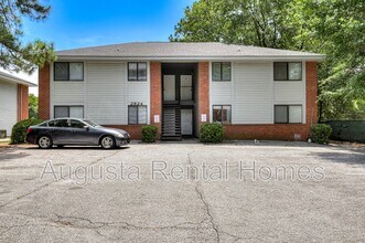 Building Photo - 2824 Thomas Ln