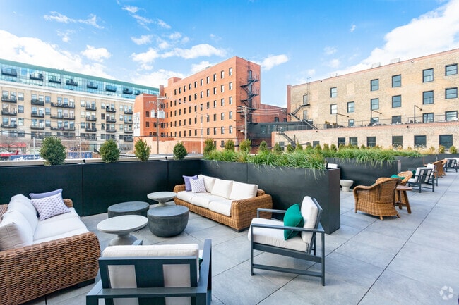 Photo - The Duncan Apartments