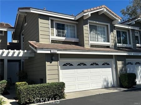 Foto principal - 2211 Carob Way