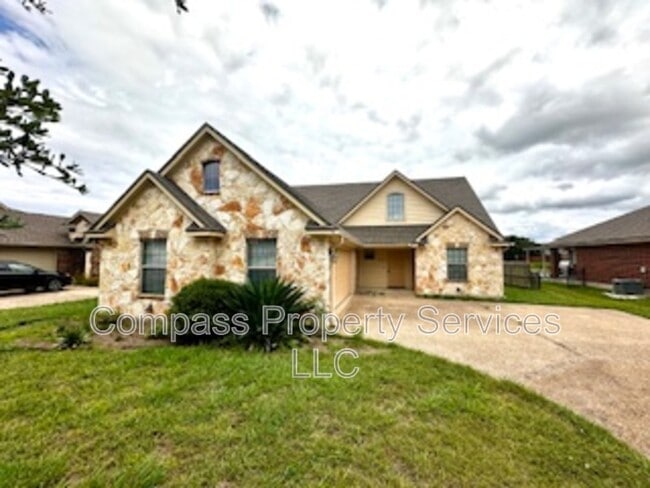 Building Photo - 3040 Lippizan St