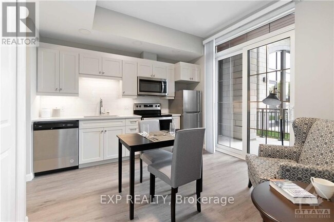 Photo du bâtiment - 310 - 100 PINEHILL ROAD