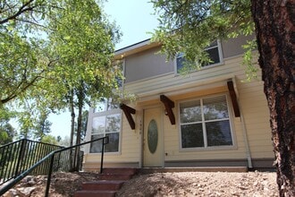 Building Photo - 1300 E Makayla Way