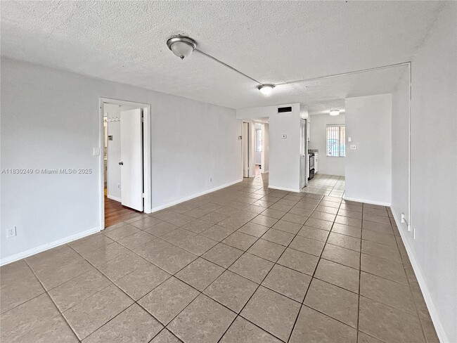 Building Photo - 7604 Abbey Ln