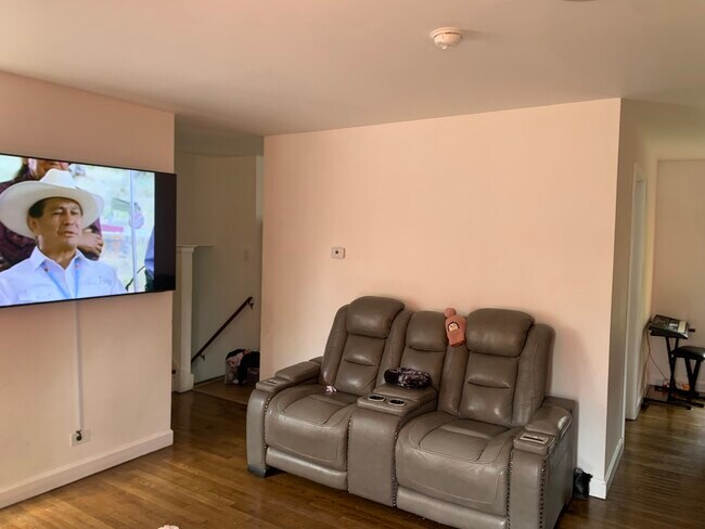 Foto del edificio - 3203 Oak Ct