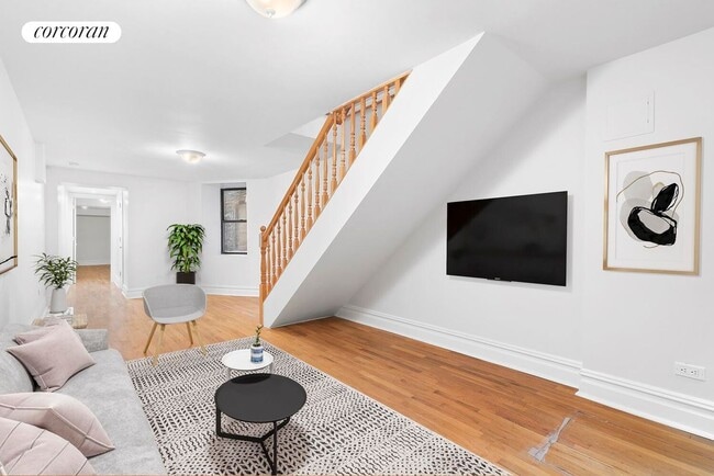 Building Photo - 11 1/2 W 84th St