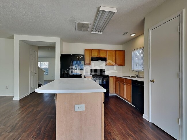 Foto del edificio - 137 Bellfare Dr