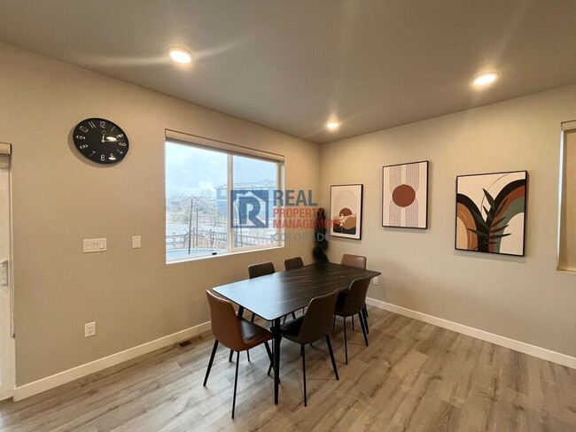 Foto del edificio - 385 Baler Ct