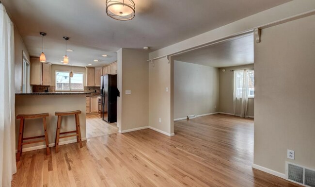 Building Photo - 6675 E Colorado Dr