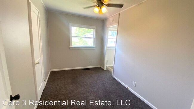 Building Photo - 3 br, 1 bath House - 903 W Purtscher Drive