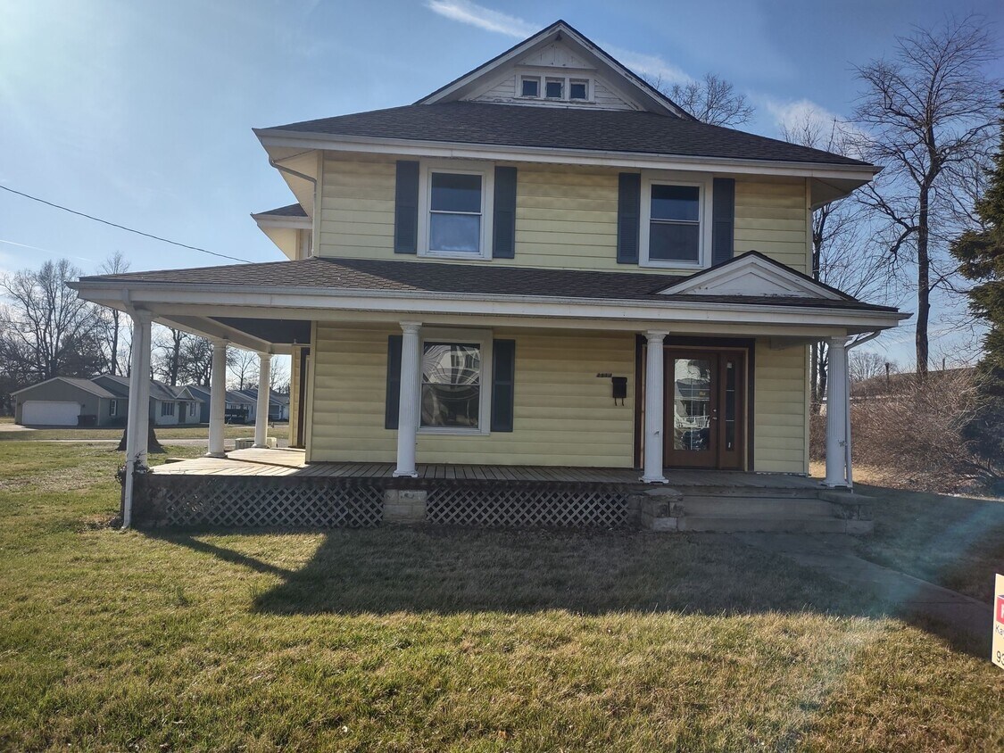 Primary Photo - 1112 N Detroit St