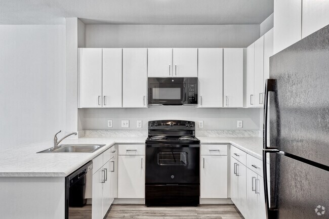 Interior Photo - La Cima