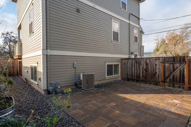 Shared patio with Unit A - 6770 N Polk Ave