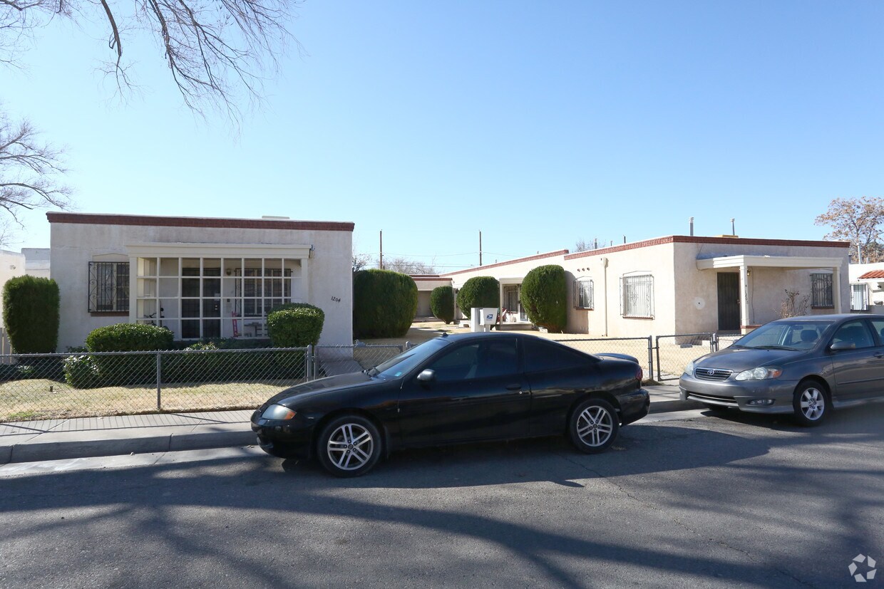 Foto principal - 1204 Silver Ave SW