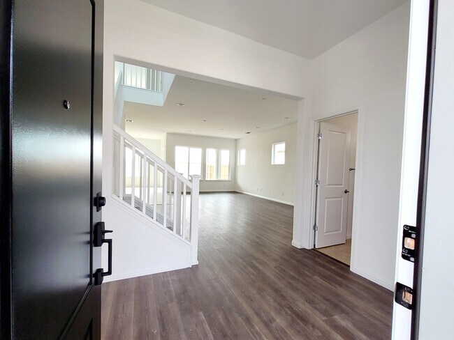 Foto del edificio - 1546 Andromeda Way