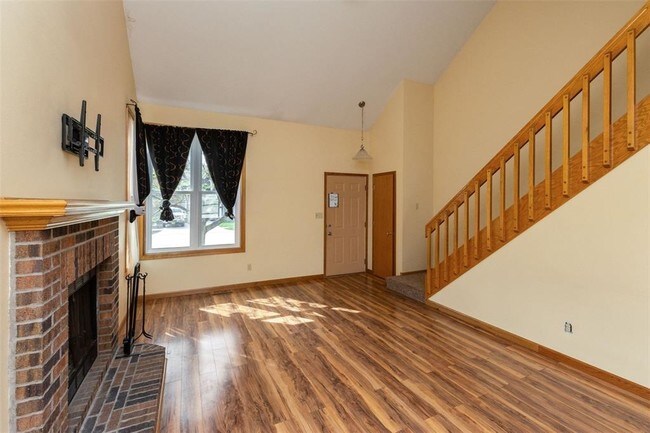 Foto del edificio - 5002 N Willowbend Rd NE