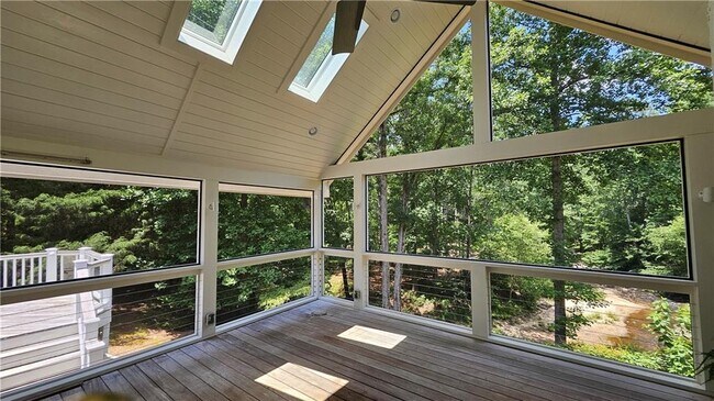 Building Photo - 5630 Sandown Way