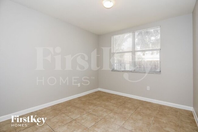 Foto del edificio - 1495 NE 33rd Ave